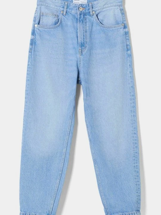 Zdjęcie produktu Jeansy Relaxed Fit Bershka jasnoniebieski denim