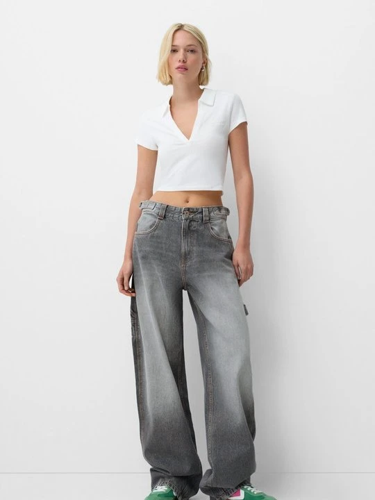 Zdjęcie produktu Jeansy Relaxed Fit Bershka szary