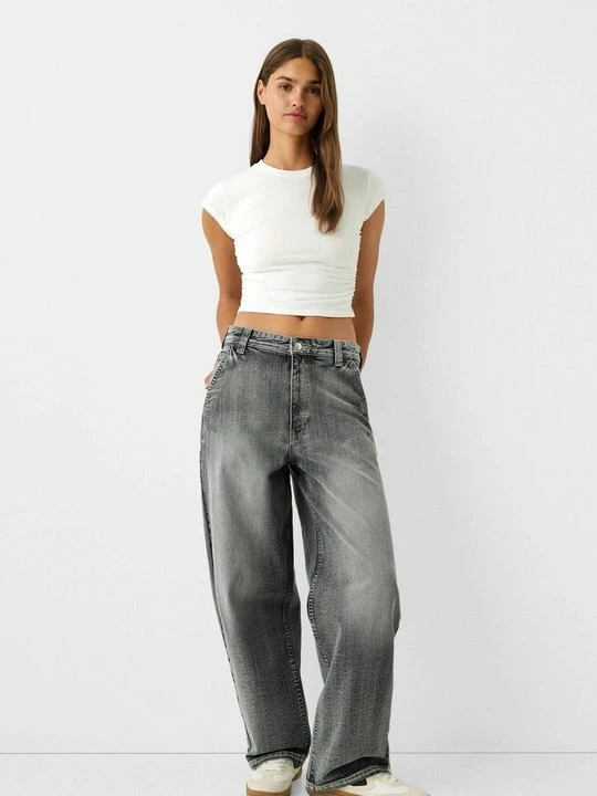 Zdjęcie produktu Jeansy Relaxed Fit Bershka szary
