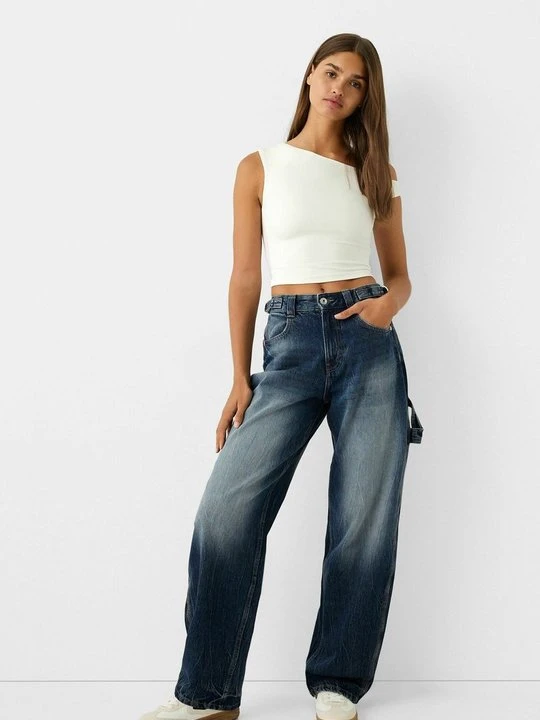 Zdjęcie produktu Jeansy Relaxed Fit Bershka niebieski