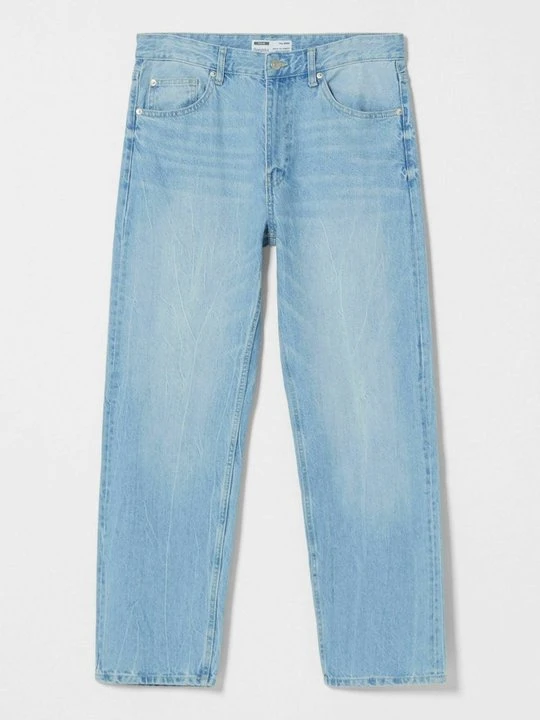 Zdjęcie produktu Jeansy Relaxed Fit Bershka jasnoniebieski denim