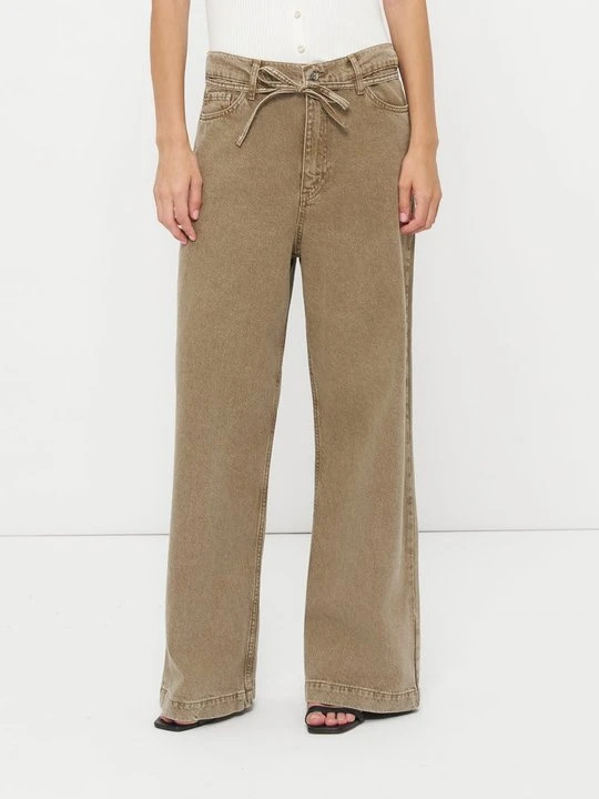 Zdjęcie produktu Jeansy Relaxed Fit Day Birger et Mikkelsen biały