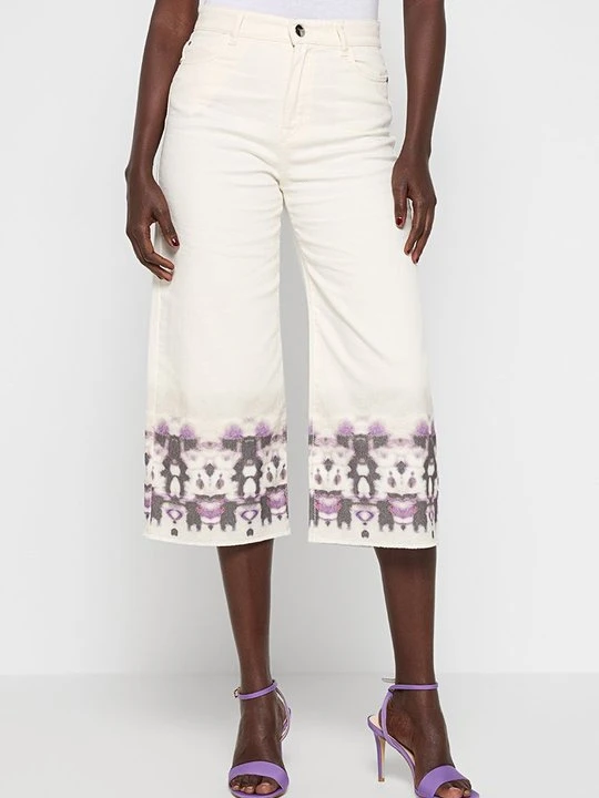 Zdjęcie produktu Jeansy Relaxed Fit Marc Cain mleczny