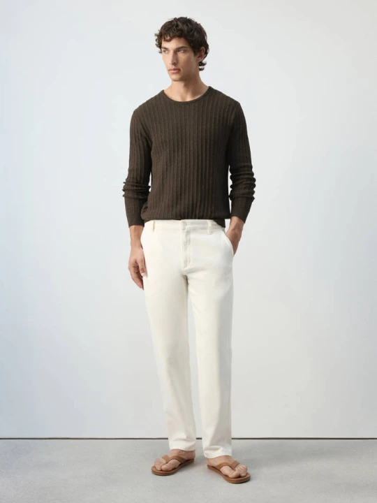 Zdjęcie produktu Jeansy relaxed fit z mieszanki bawełny i lnu złamana biel - Mężczyzna - - MANGO MAN