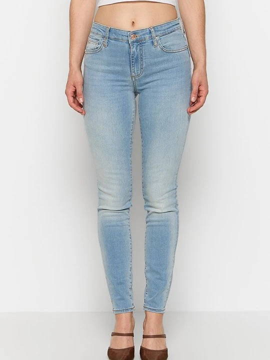 Zdjęcie produktu Jeansy Skinny Fit Armani Exchange jasnoniebieski