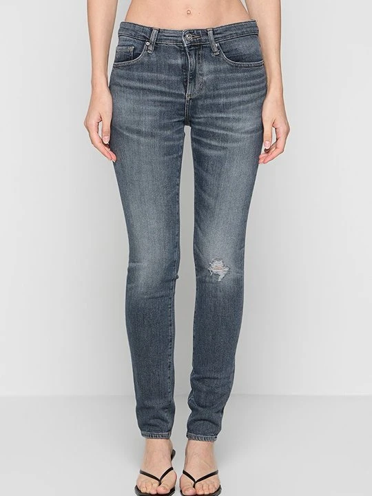 Zdjęcie produktu Jeansy Skinny Fit Armani Exchange