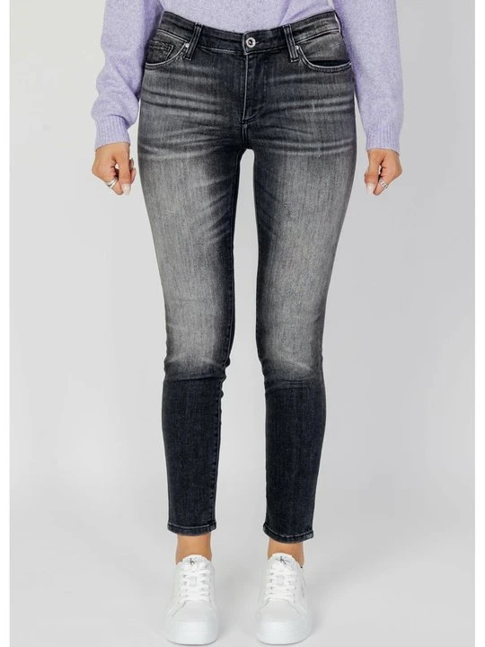 Zdjęcie produktu Jeansy Skinny Fit Armani Exchange czarny