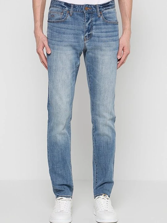 Zdjęcie produktu Jeansy Skinny Fit Armani Exchange ciemnoniebieski