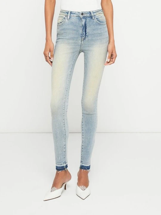 Zdjęcie produktu Jeansy Skinny Fit Armani Exchange ciemnoniebieski denim