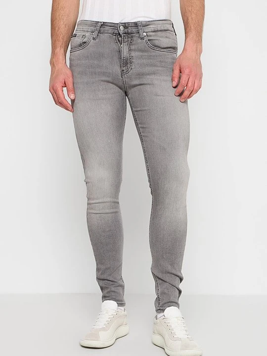 Zdjęcie produktu Jeansy Skinny Fit Calvin Klein Jeans szary