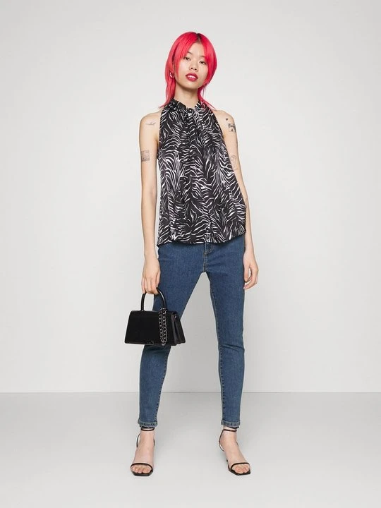 Zdjęcie produktu Jeansy Skinny Fit Cotton On niebieski denim