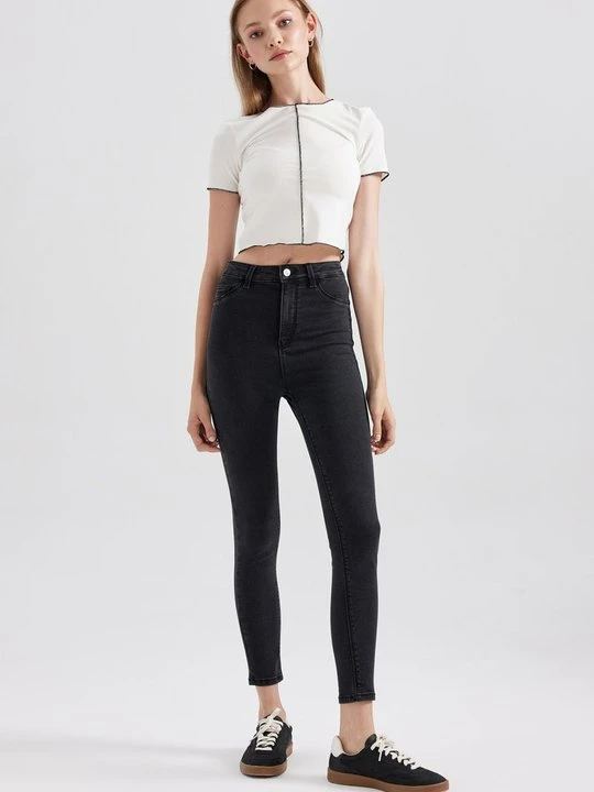 Zdjęcie produktu Jeansy Skinny Fit DeFacto antracytowy