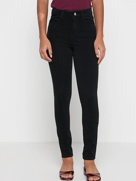 Zdjęcie produktu Jeansy Skinny Fit Guess czarny
