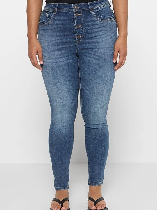 Zdjęcie produktu Jeansy Skinny Fit ONLY Carmakoma szafirowy