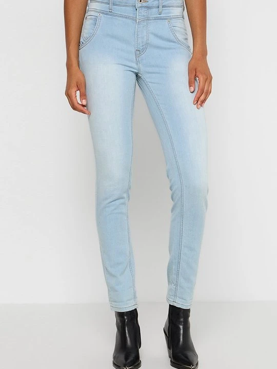 Zdjęcie produktu Jeansy Skinny Fit Pepe Jeans niebieski
