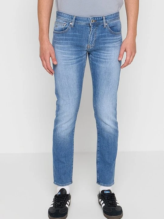 Zdjęcie produktu Jeansy Slim Fit Armani Exchange