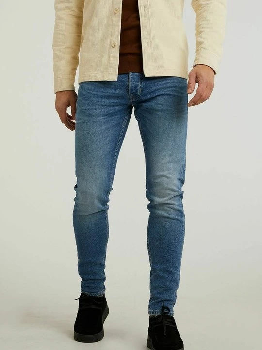 Zdjęcie produktu Jeansy Slim Fit CHASIN' niebieski