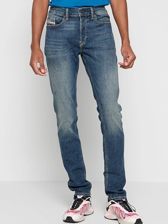 Zdjęcie produktu Jeansy Slim Fit Diesel czerwony