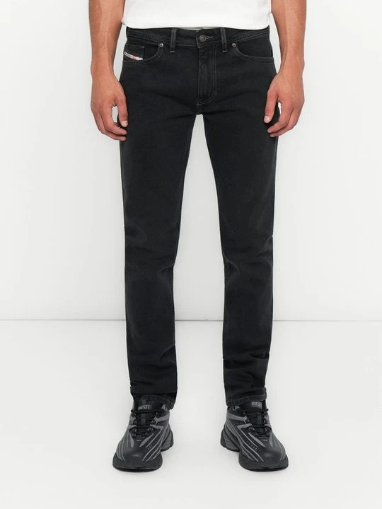 Zdjęcie produktu Jeansy Slim Fit Diesel czerwony