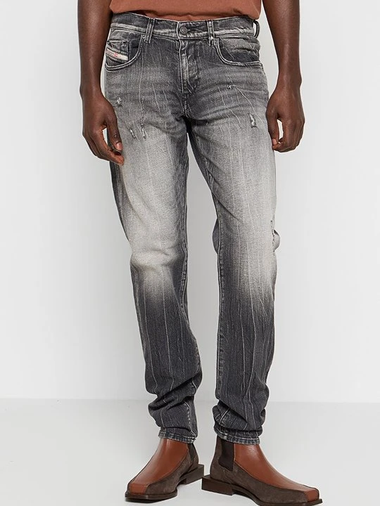 Zdjęcie produktu Jeansy Slim Fit Diesel szary