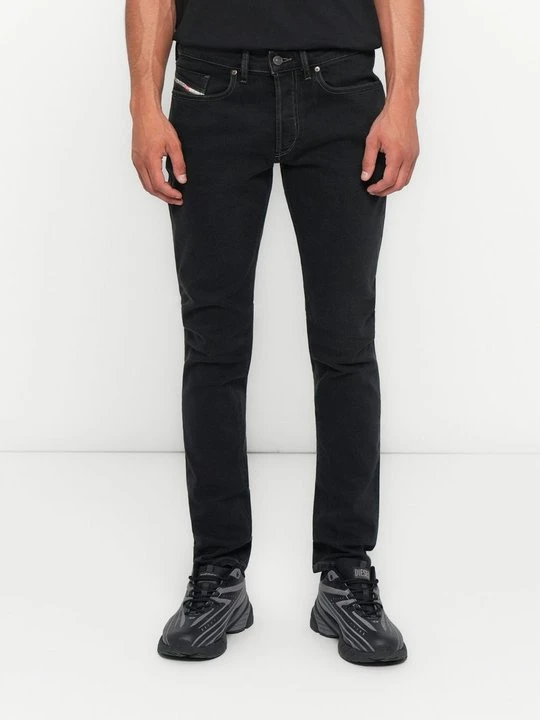Zdjęcie produktu Jeansy Slim Fit Diesel czerwony