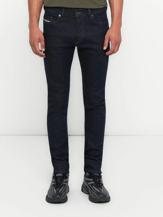 Zdjęcie produktu Jeansy Slim Fit Diesel czerwony