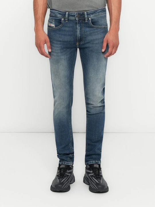 Zdjęcie produktu Jeansy Slim Fit Diesel czerwony