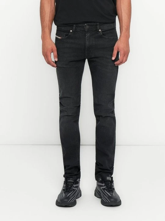 Zdjęcie produktu Jeansy Slim Fit Diesel czerwony