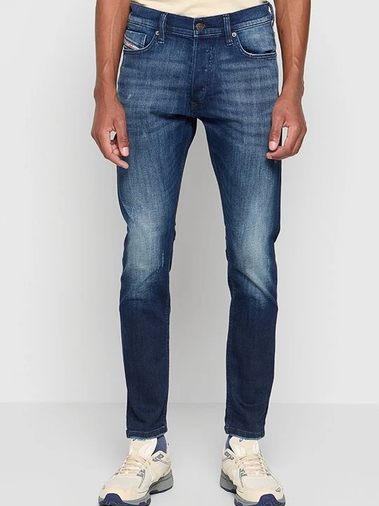 Zdjęcie produktu Jeansy Slim Fit Diesel czerwony