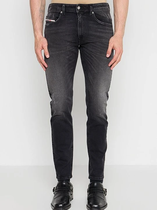 Zdjęcie produktu Jeansy Slim Fit Diesel