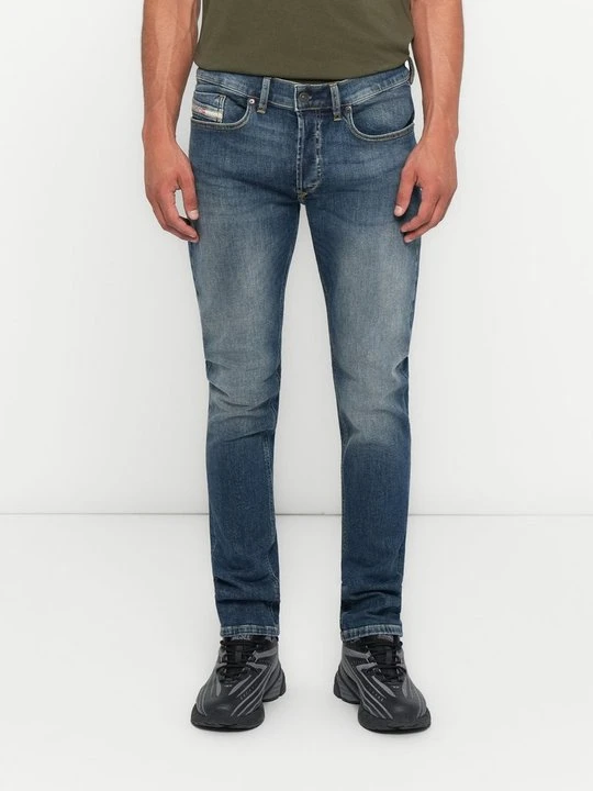 Zdjęcie produktu Jeansy Slim Fit Diesel czerwony