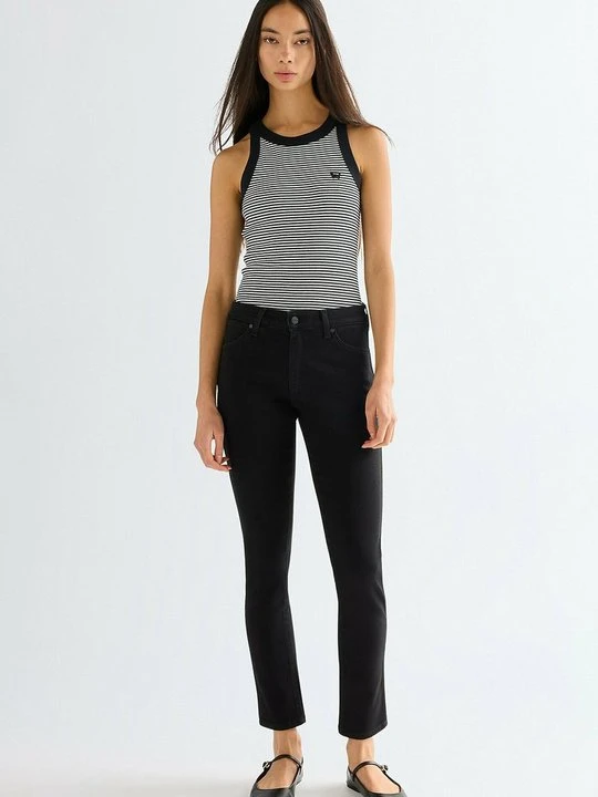 Zdjęcie produktu Jeansy Slim Fit Wrangler