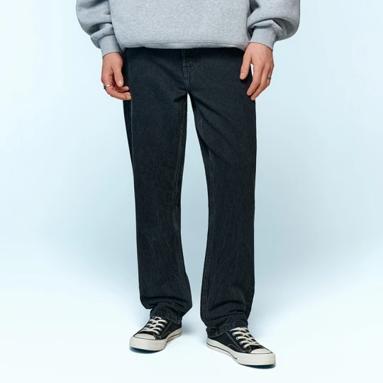 Zdjęcie produktu Jeansy straight fit stone wash czarne House
