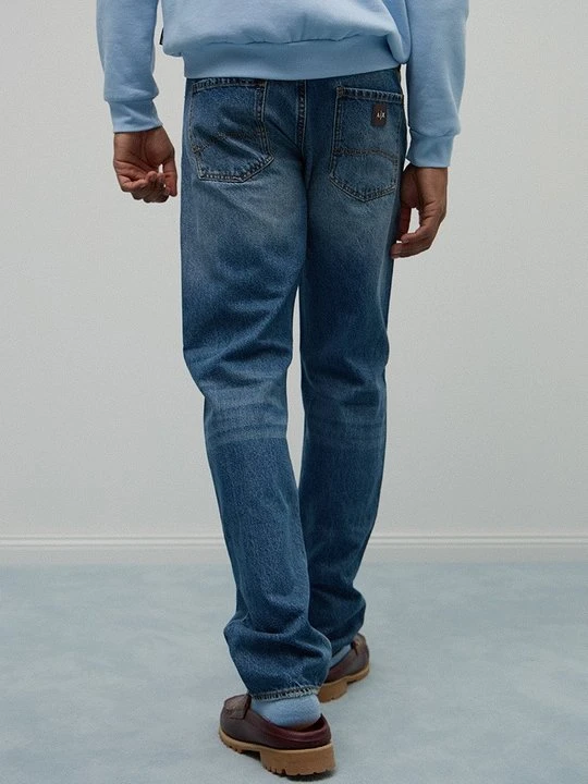 Zdjęcie produktu Jeansy Straight Leg Armani Exchange