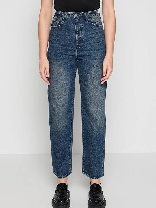 Zdjęcie produktu Jeansy Straight Leg Armani Exchange