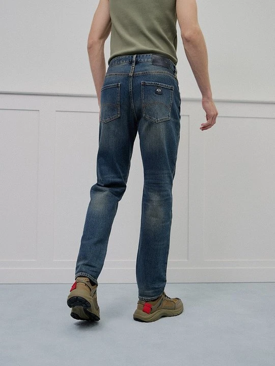 Zdjęcie produktu Jeansy Straight Leg Armani Exchange granatowy