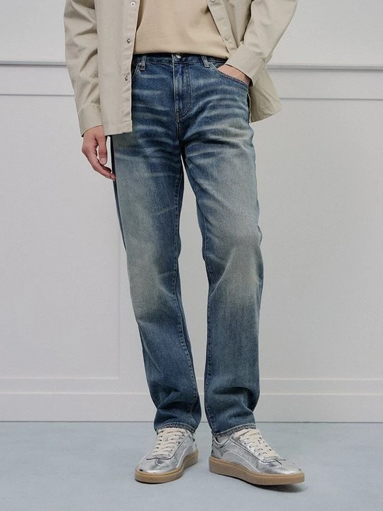Zdjęcie produktu Jeansy Straight Leg Armani Exchange granatowy
