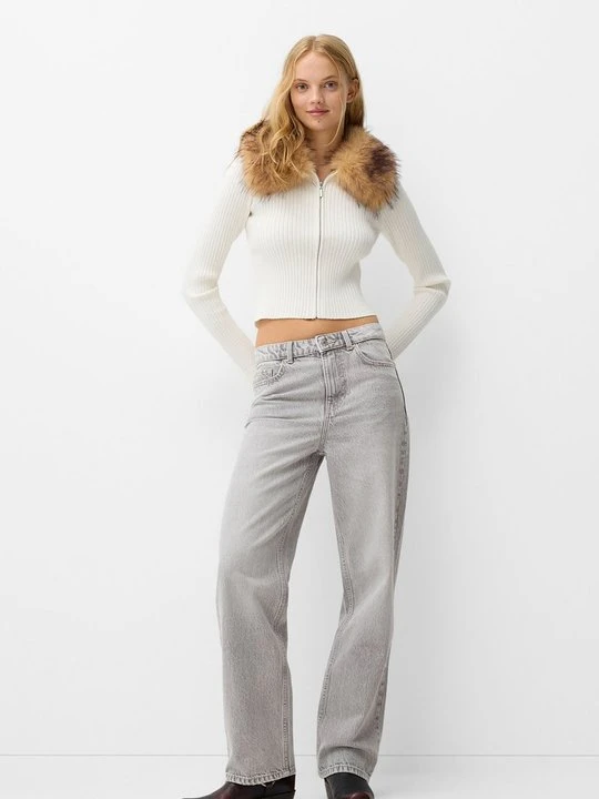 Zdjęcie produktu Jeansy Straight Leg Bershka szary