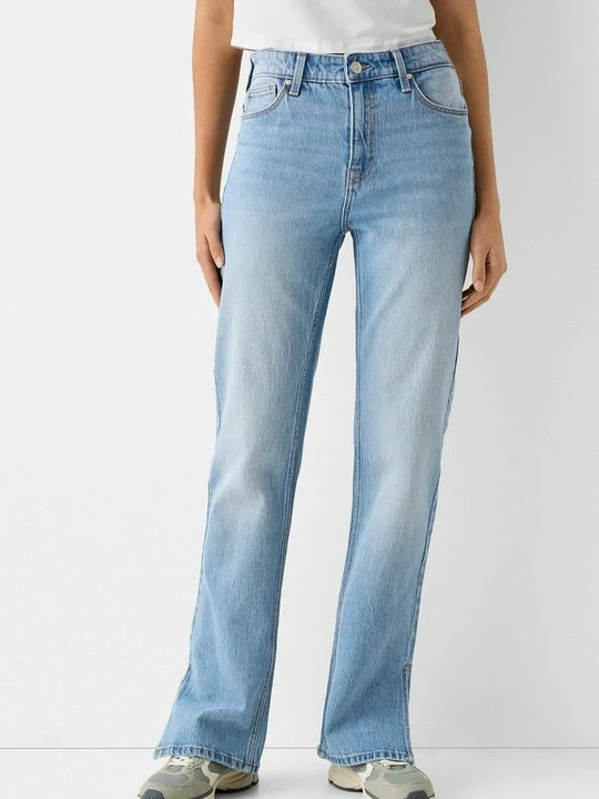 Zdjęcie produktu Jeansy Straight Leg Bershka jasnoniebieski denim