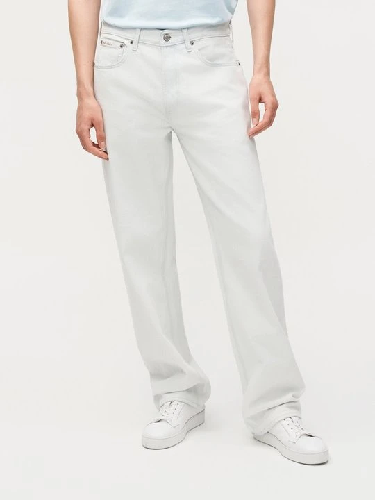 Zdjęcie produktu Jeansy Straight Leg Calvin Klein Jeans mleczny