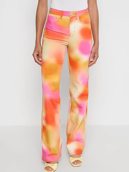 Zdjęcie produktu Jeansy Straight Leg Desigual jasnoróżowy