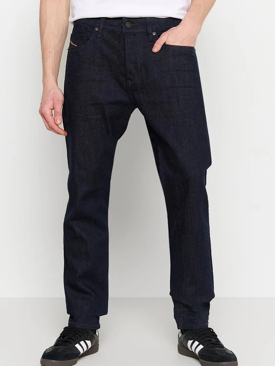 Zdjęcie produktu Jeansy Straight Leg Diesel granatowy