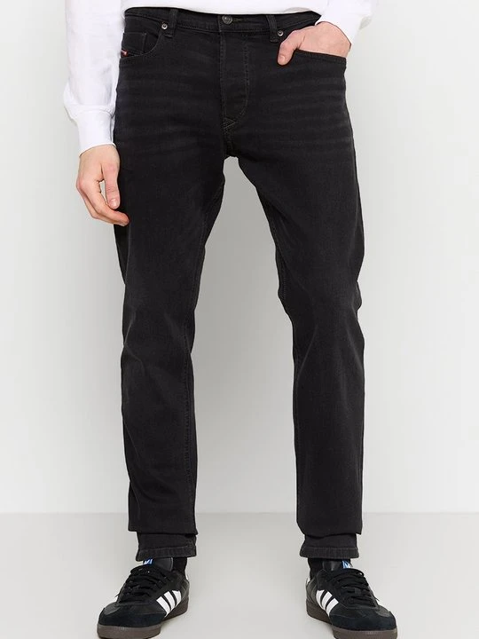 Zdjęcie produktu Jeansy Straight Leg Diesel czarny