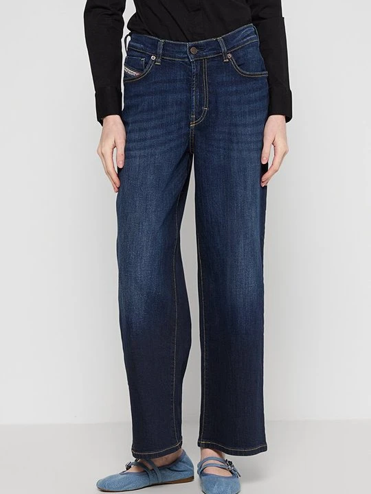 Zdjęcie produktu Jeansy Straight Leg Diesel niebieski