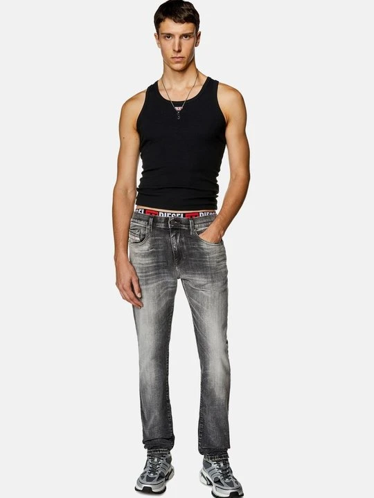Zdjęcie produktu Jeansy Straight Leg Diesel czarny