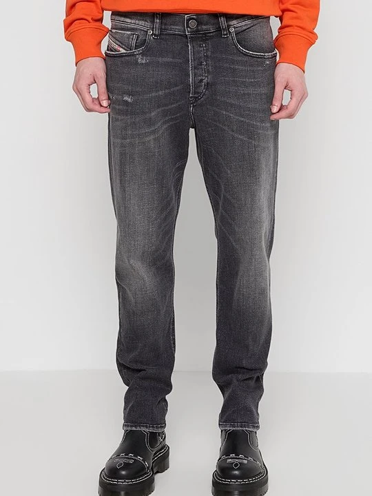 Zdjęcie produktu Jeansy Straight Leg Diesel czarny