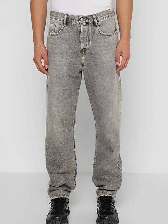 Zdjęcie produktu Jeansy Straight Leg Diesel szary