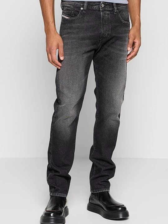 Zdjęcie produktu Jeansy Straight Leg Diesel czarny