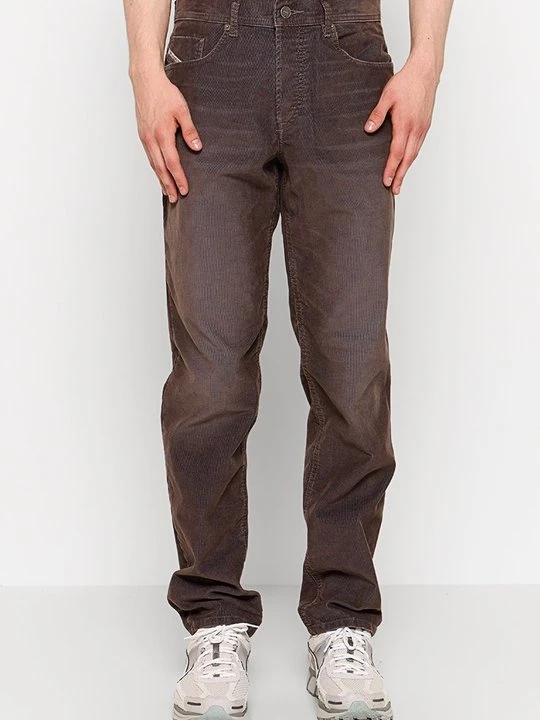 Zdjęcie produktu Jeansy Straight Leg Diesel brązowy