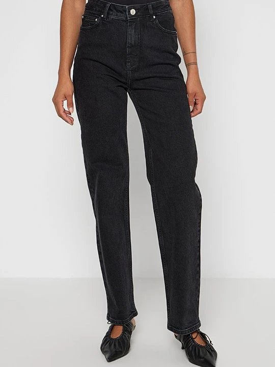 Zdjęcie produktu Jeansy Straight Leg MUNTHE czarny
